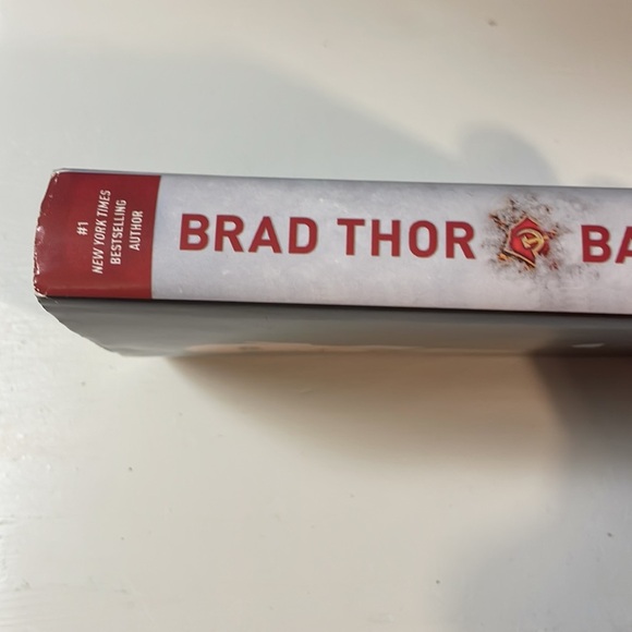 First Edition 2019 Brad Thor A Thriller Backlash hardcover book NYT Bestseller - Picture 3 of 16
